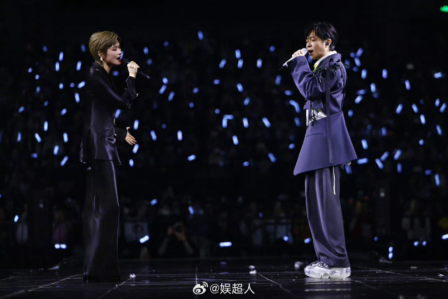 让吴青峰反悔只需要一个李宇春 懂了，想让青峰反悔，找春春就够了！ 2026皇后与