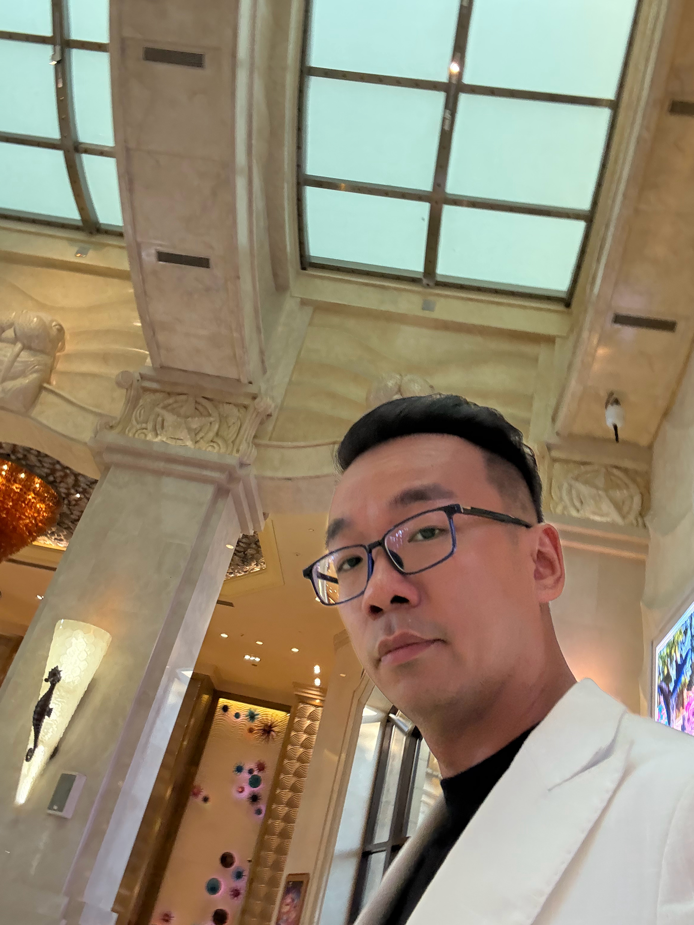 今晚有重要约会[笑而不语][笑而不语] ​​​