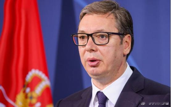 这世上真正的傻子并不多——即便是那些看起来像是真傻子的，也有自己阴暗的小九九——