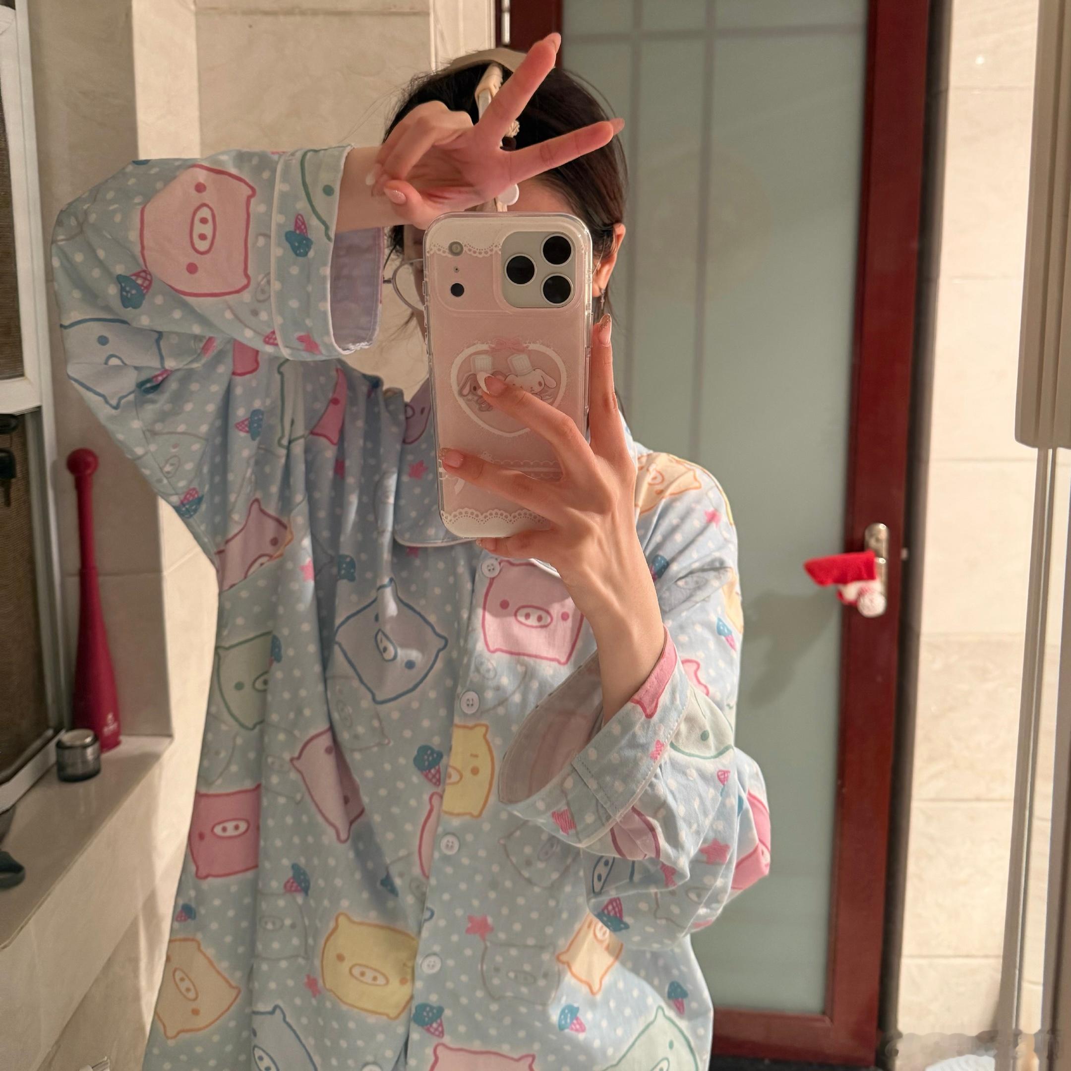 俺的新睡衣和新壳壳o(≧v≦)o ​​​
