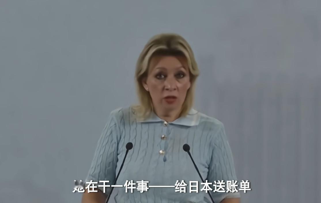 就在前两天，普京登上了南千岛群岛和当地群众互动，并且还品尝了当地生产的鱼子酱，还