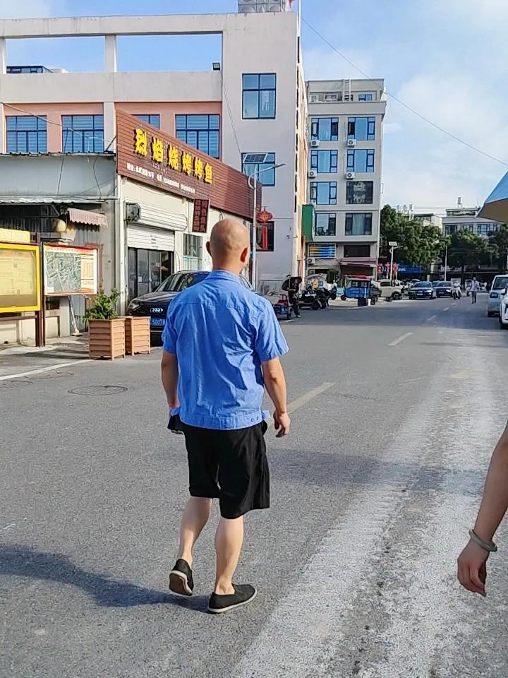 要是不缺钱，我大概率还是会工作。在当下，很多人工作就是为了赚钱糊口，但工作可不只