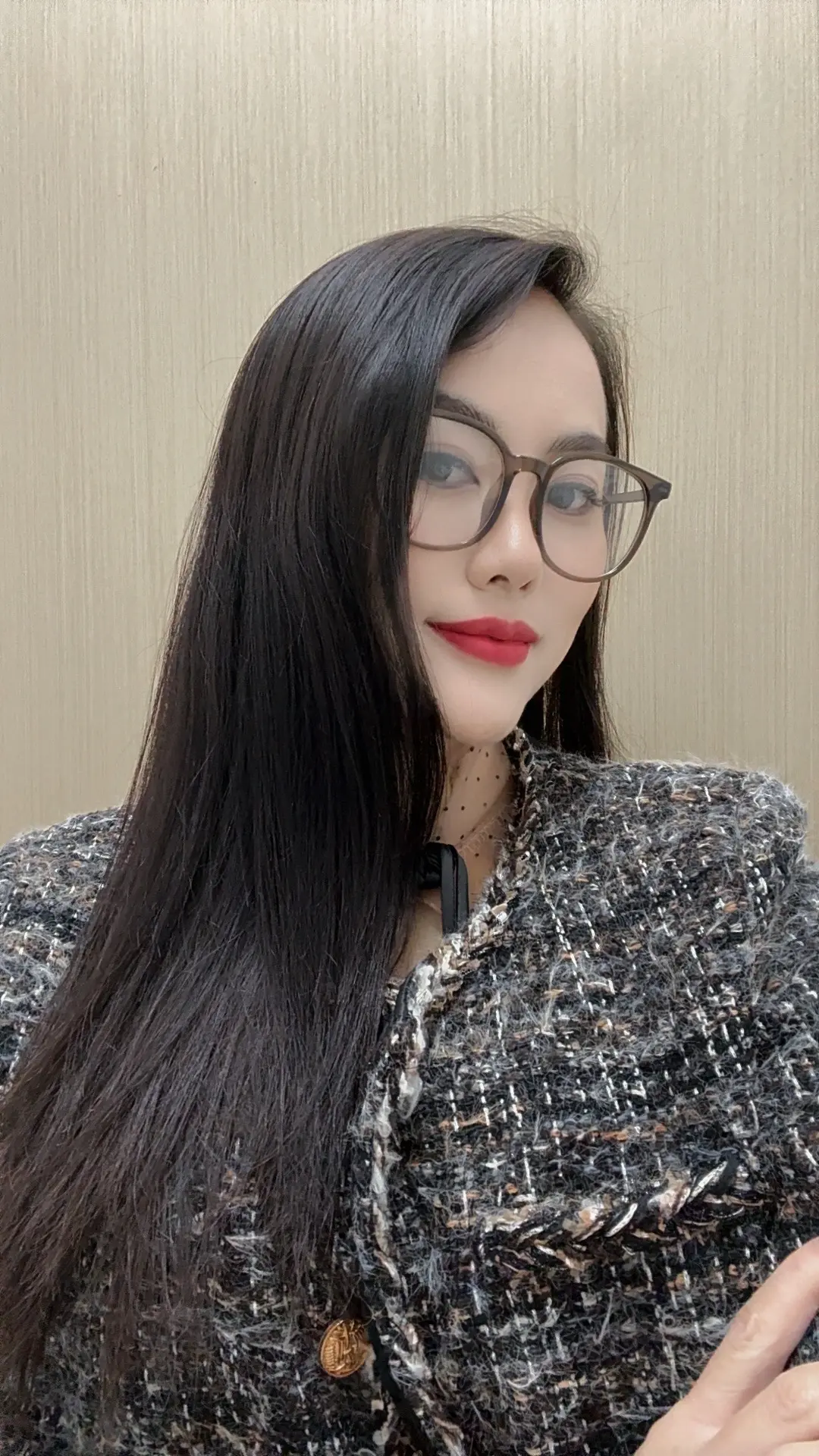 喜物而不腻于物，忠情而不限于情！