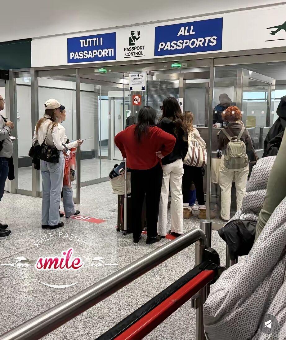 谷爱凌抵京！63岁妈妈机场疲惫照看哭全网
 
2月28日谷爱凌官宣平安抵达北京，