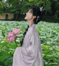 陈都灵和赵今麦谁更有青春气质 