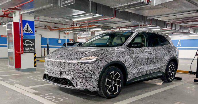 元宵节刚过，各大车企推陈出新的速度显著加快了，这不，MG的新车，又来了~

从图