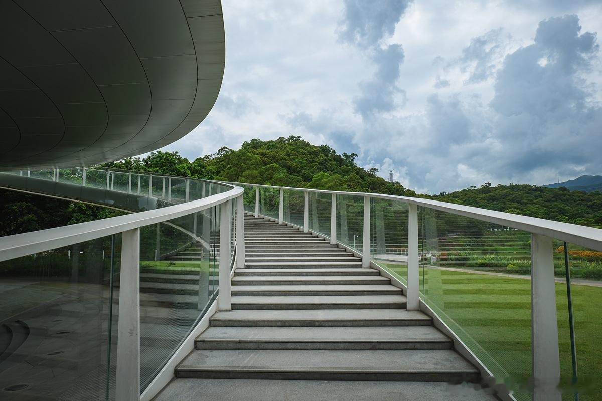 知识产权证券化 有融资租赁、应收预付款供应链模式知识产权反向许可模式、贷款与质押