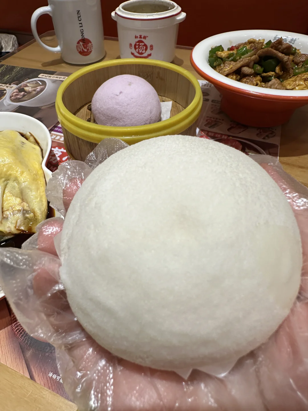 在深圳，吃到了超级无敌松软的包子！！！