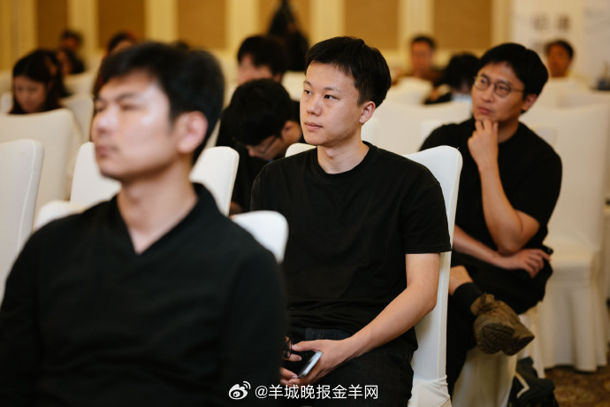 🎥吴觉人公开课｜在世界银幕看见影像的灵光5月29日下午，著名选片人、影评人吴觉