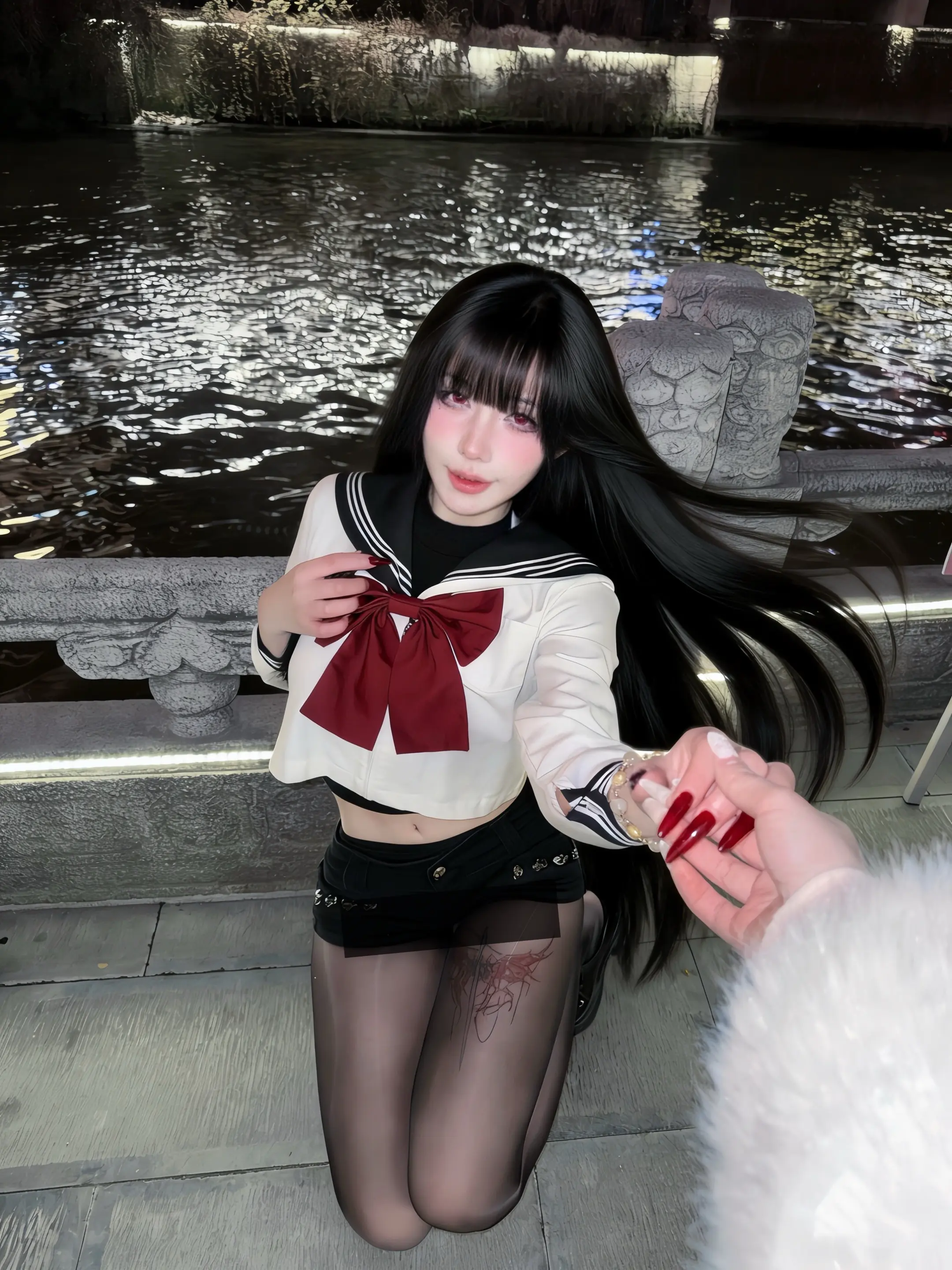 如果可以我想变成你眼角的一颗痣 能够感受到你的眼泪划过脸颊 能够感受到...