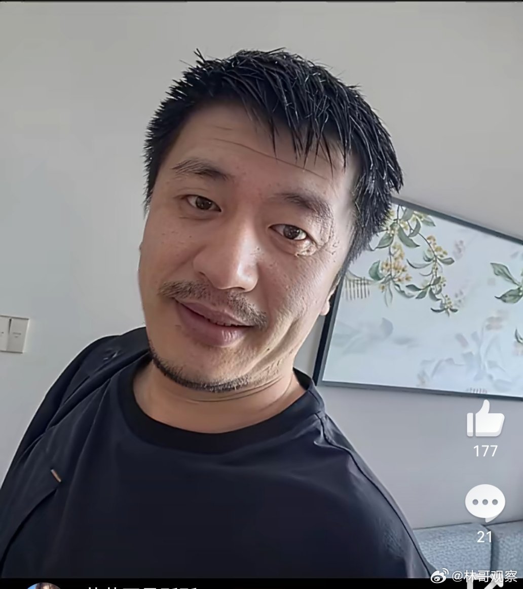 普通人为什么感激他。因为他懂普通人的苦，懂普通人的难，懂普通人输不起的人生。他的