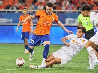 中超联赛山东泰山3-1击败重庆，取得三连胜，马德鲁加梅开二度网页链接