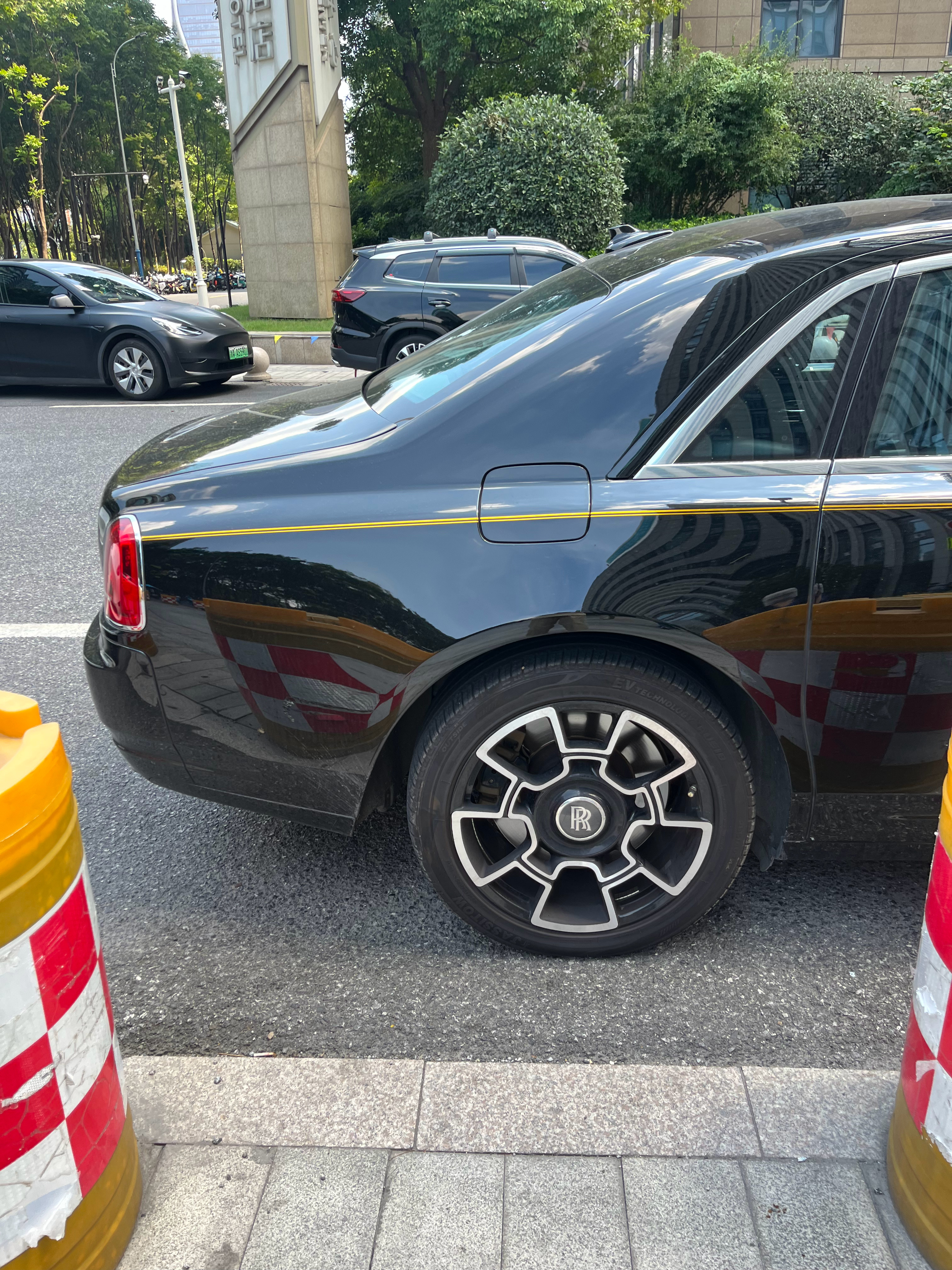 萧山街头看车展这次要看的是粤港澳三地牌的大劳[捂嘴哭] ​​​