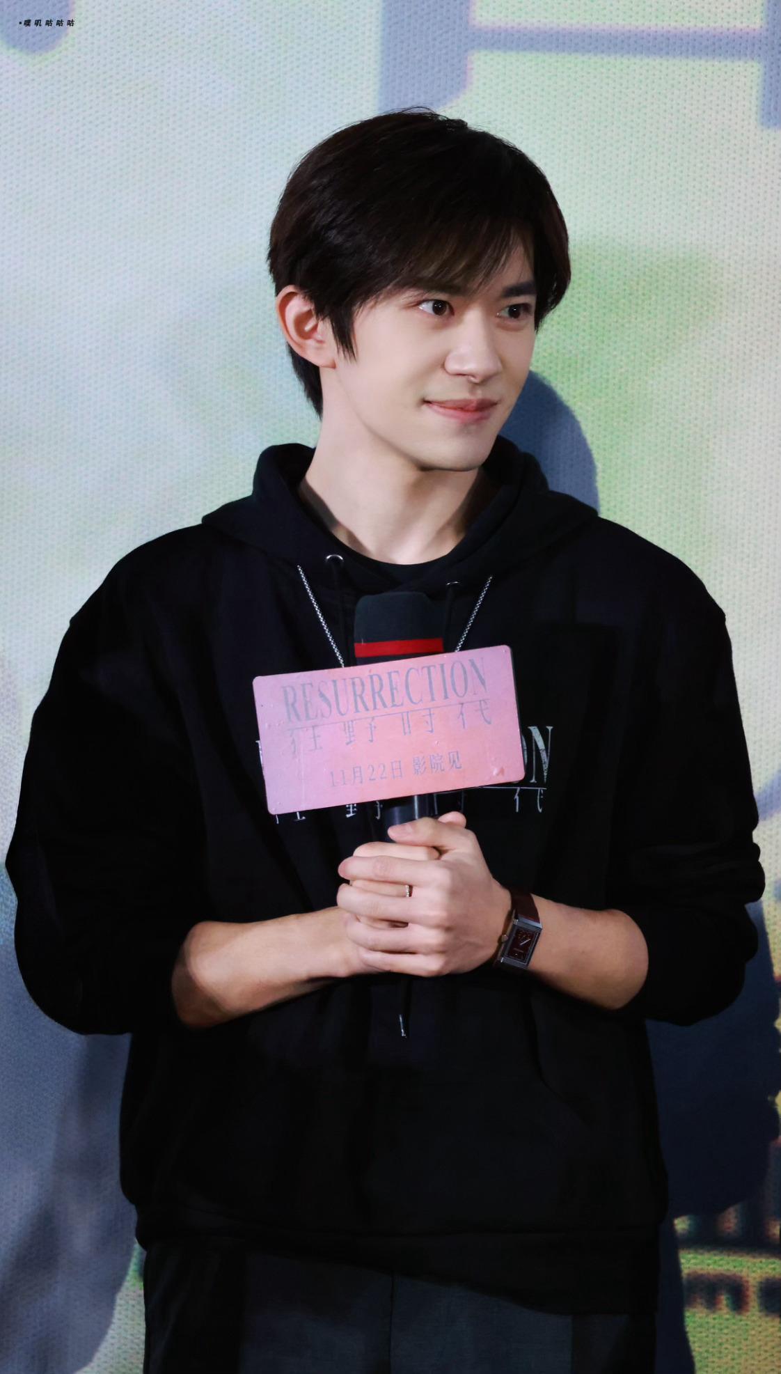 这个易烊千玺今天完全男大🤓