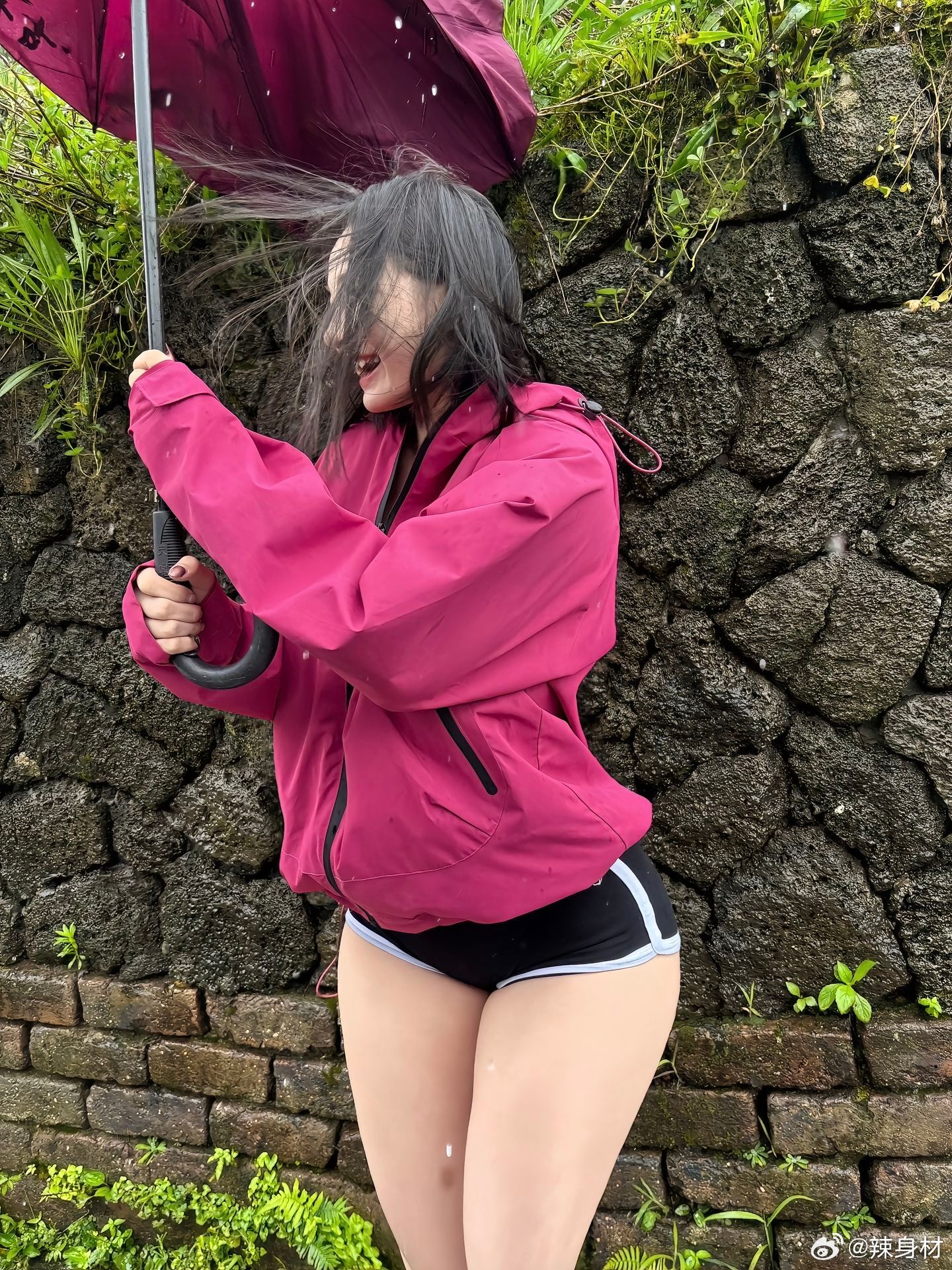 这腿太绝了 ​​​