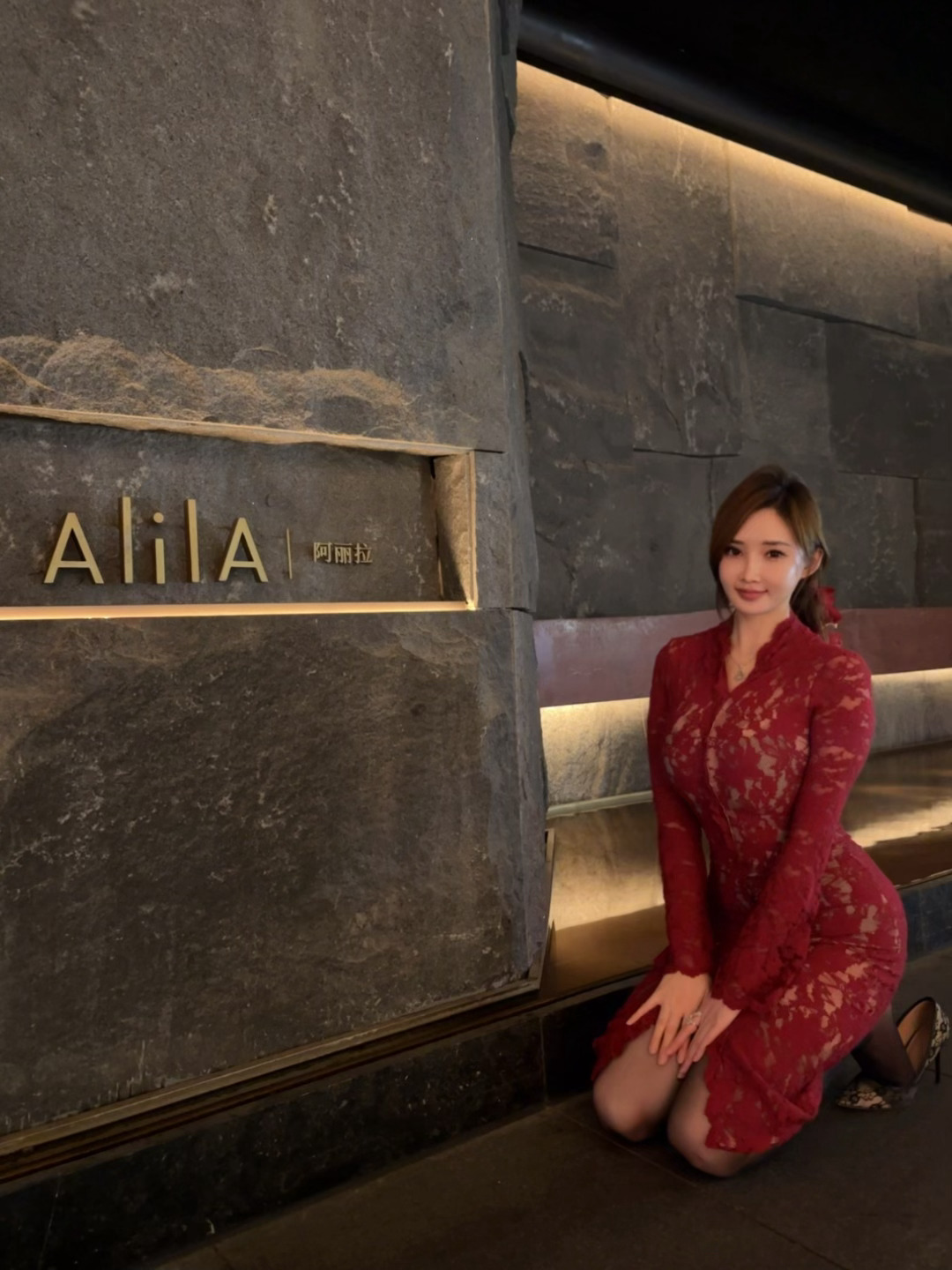 Carol周妍希X 大庭广众  众目睽睽之下💩蹲自拍我的vlog生活今日穿搭(