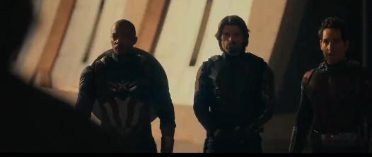 复联5新老角色都回来了，这次预告片看起来确实过瘾。先是扮演毁灭博士的小罗伯特·唐