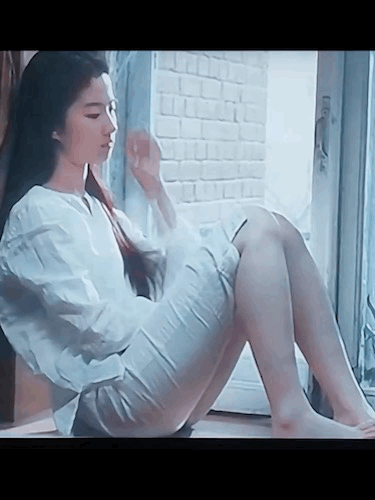 其实那个时期的刘亦菲，身材已经很好了，大家只是太关注她的长相了！什么体型的女人回