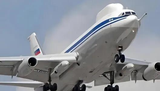 末日战机踏浪出访：中俄伊开启全域战略策应。
俄乌冲突迈入第五个年头，乌克兰改变