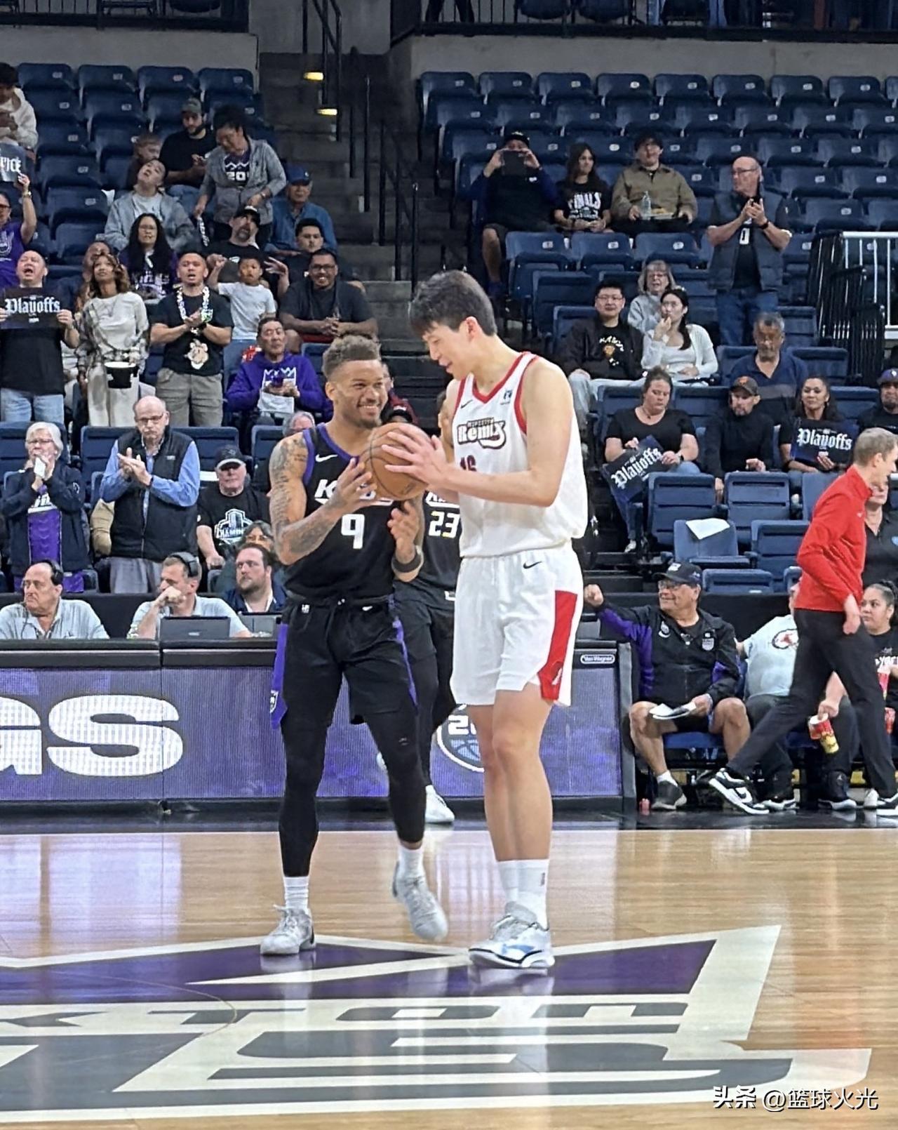 为杨瀚森的大智慧点赞
比赛中小杨钓鱼两次成功，还放话：“再弄我你就回家”
赛后两