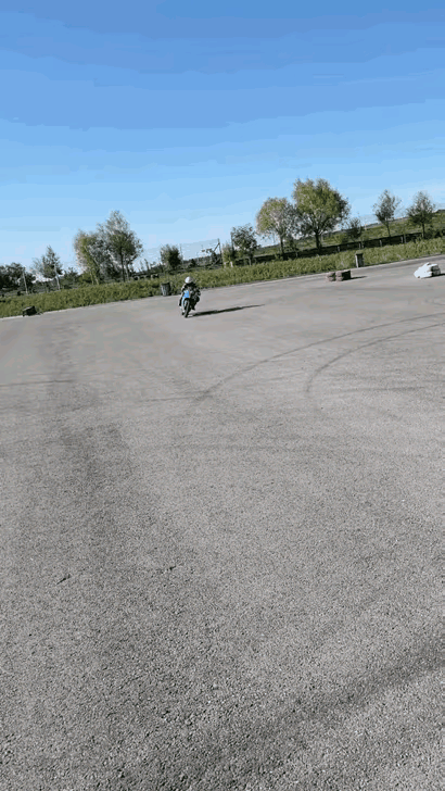 这种爱好的人，
我是很佩服的，
真的佩服。