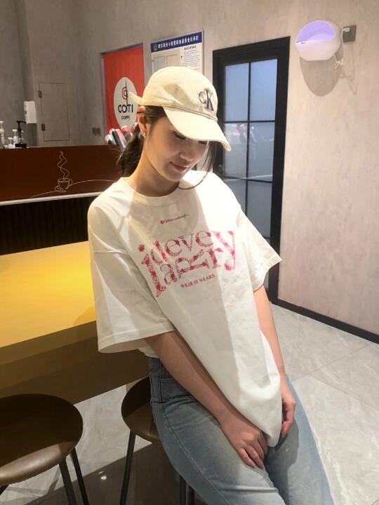 夏季松弛感穿搭