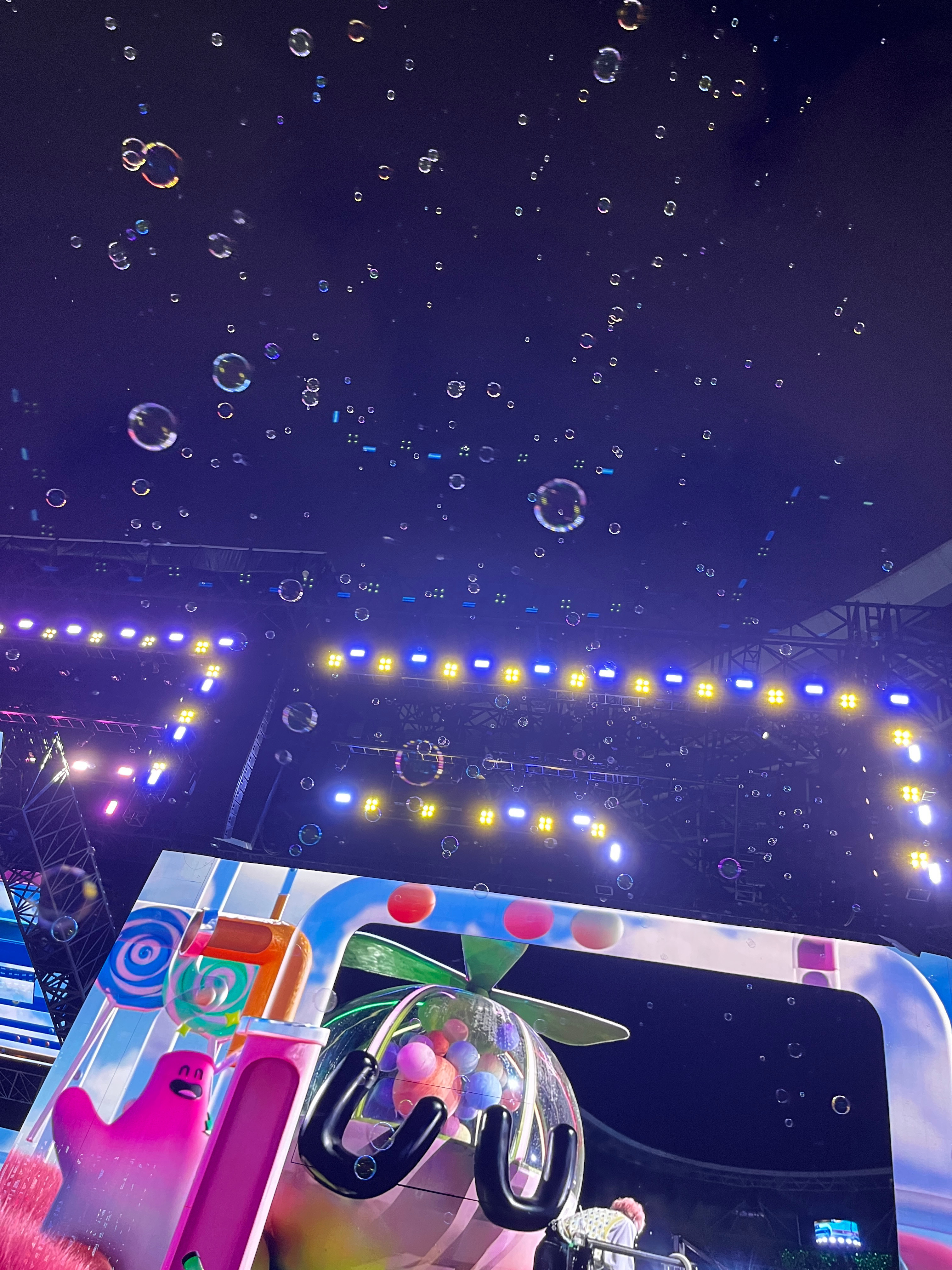 王源宇宙超级无敌大大狂欢巡演 大🪷一周年纪念日