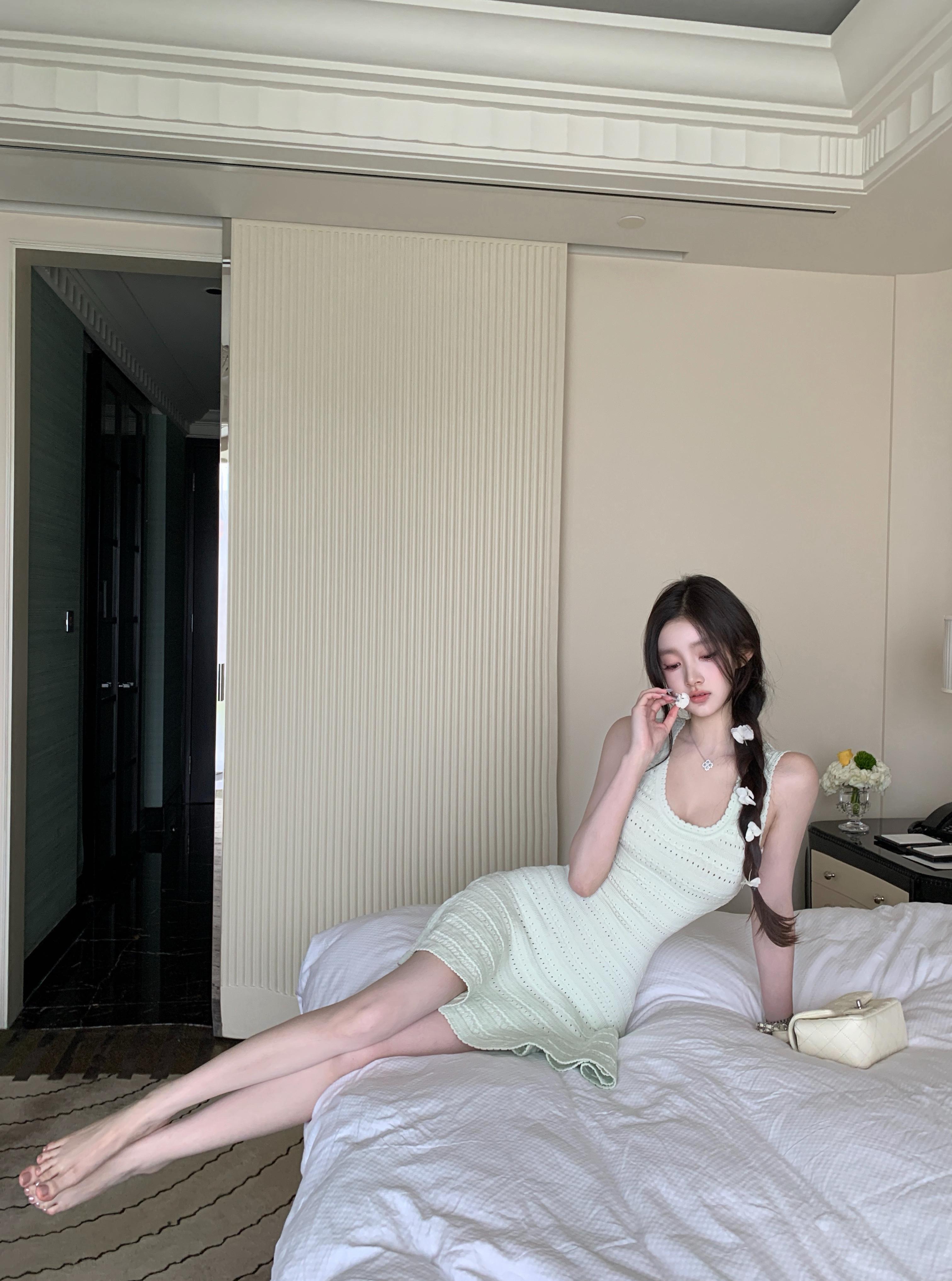 迈入夏天的缝隙里。