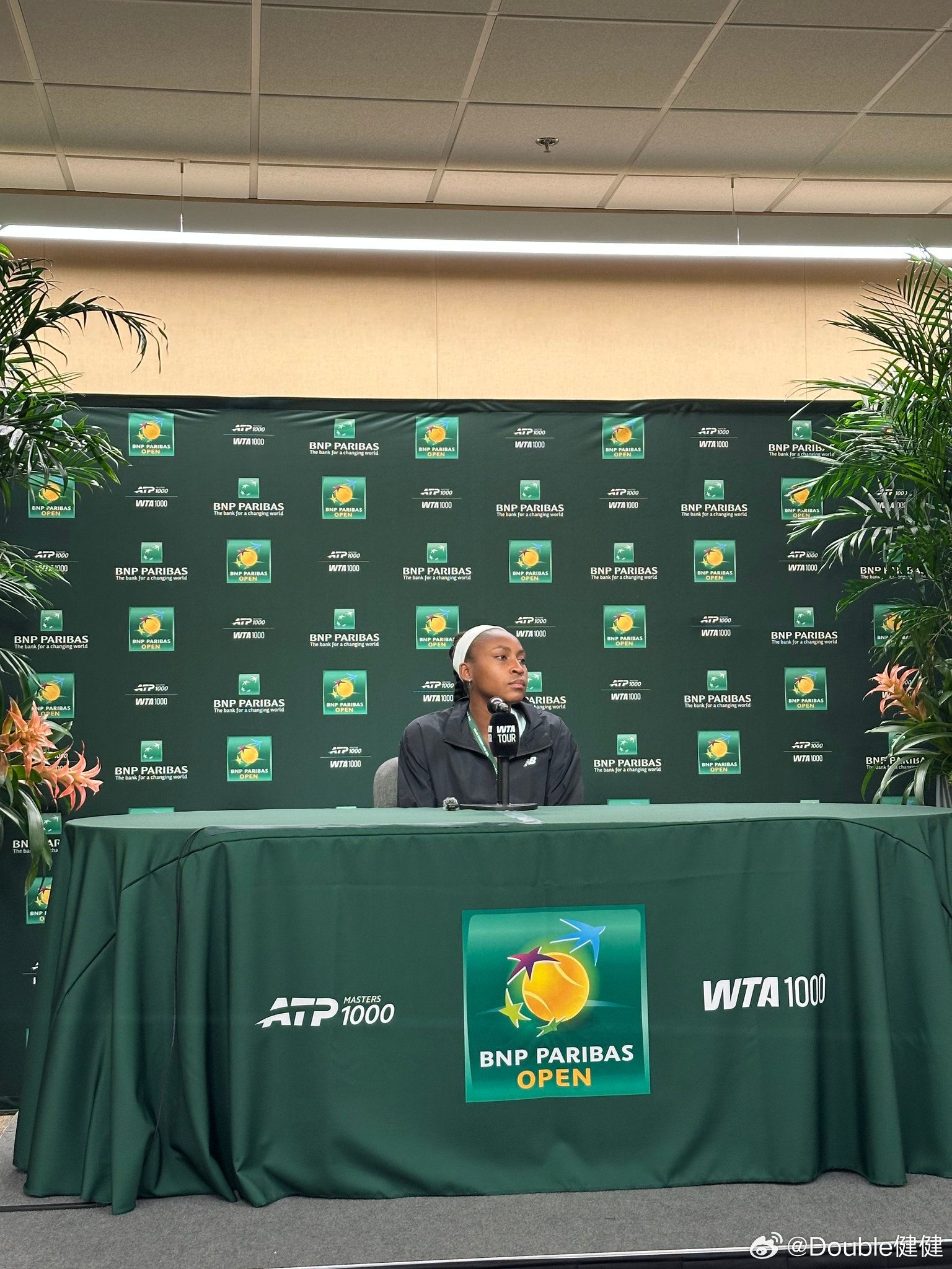 高芙谈奥斯汀赛的“发泄房间”：“那是真的吗？我以为那是AI做的……我可能会用它…