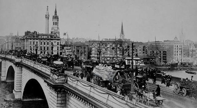 1968年，英国将一座破桥，卖出了246万美元的高价，但当买家花770万美元搬回