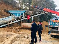 一年清退30万不合格执法人员 基层执法乱象全面肃清
 
5月21日官方放出重磅整