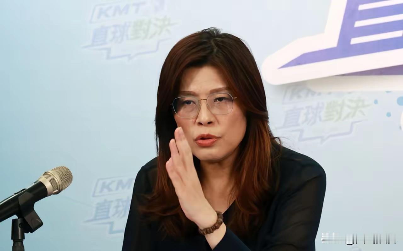 郑丽文26日最新表态说，此次访美原本没有规划与特朗普会面，因为“中华民国”与美国