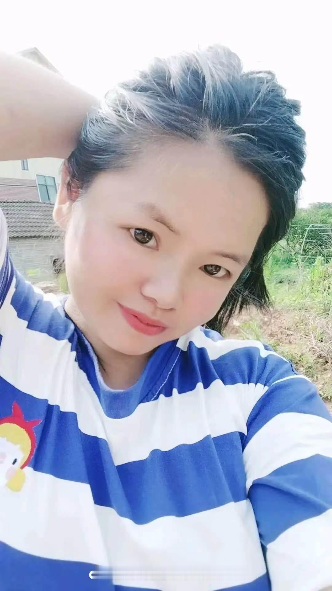 对女人来说，爱情和工作都很重要，找一个男人就是找个依靠，找工作就是赚钱养家糊口，