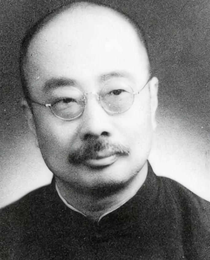 1949年，64岁的周作人在监狱里待了3年，被保释出狱，51岁的丰子恺出于同情，