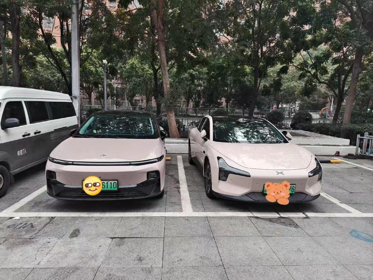 小鹏M03还是零跑b01？
去年小鹏M03出了很心动，虽然后排很挤(本人170 