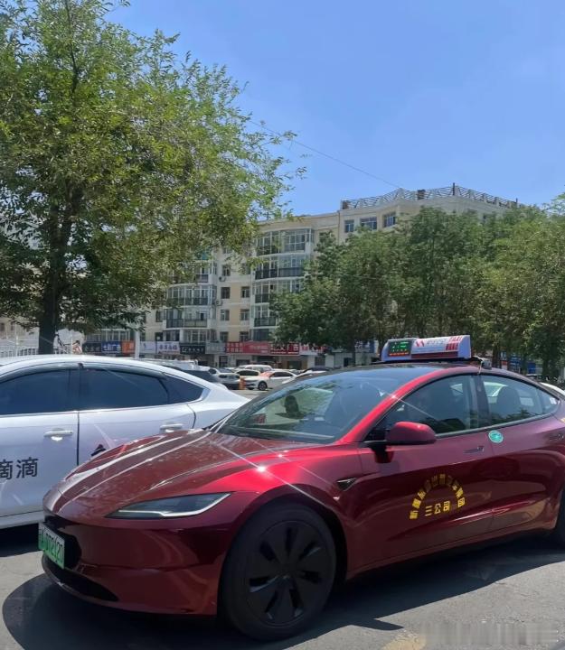 model3做出租，看样子貌似是真的[允悲] ​​​