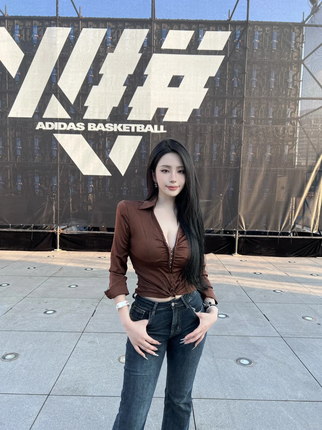 好起来了 和帅哥说唱天花板合上影了
