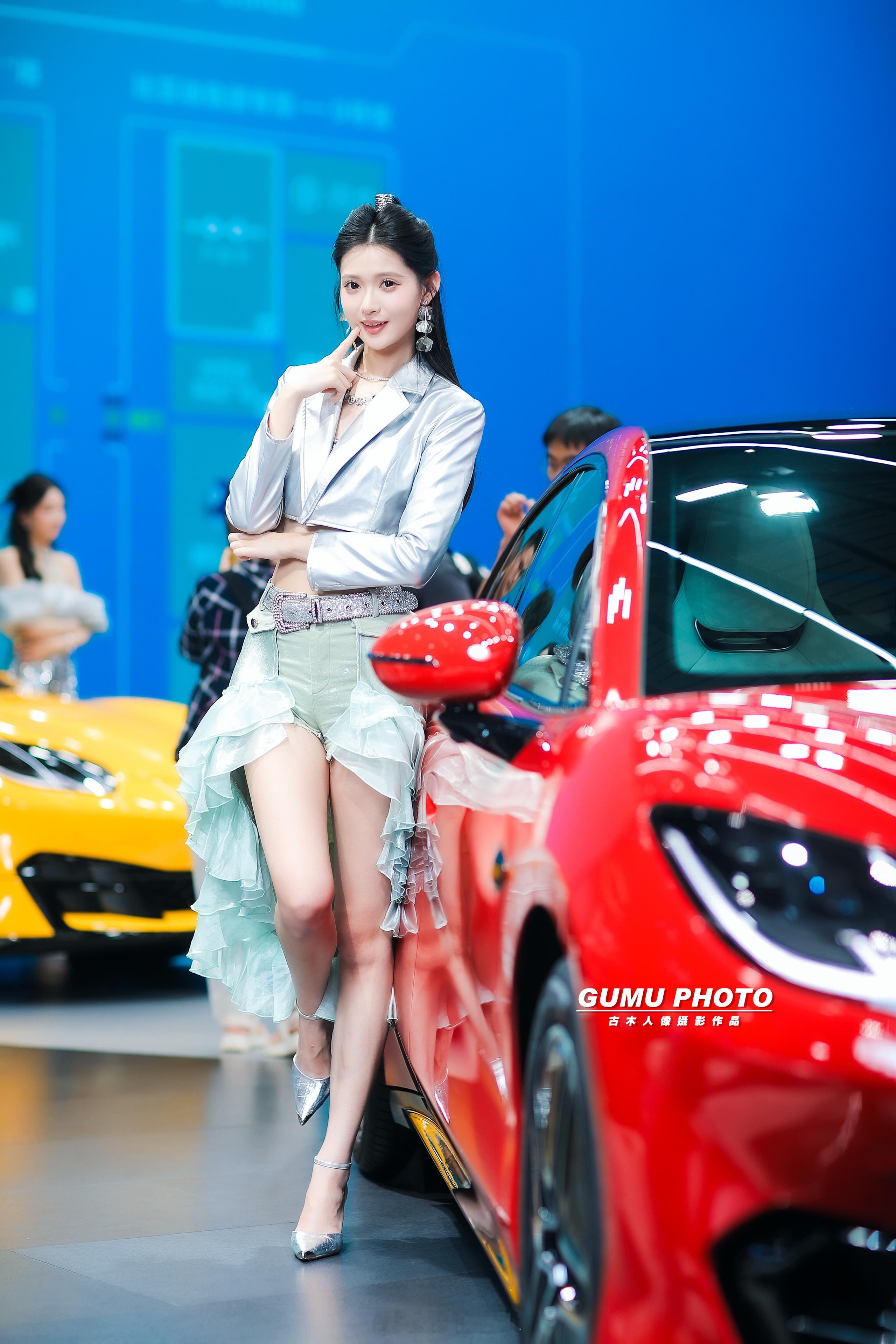 2026成都国际车展方程豹展台模特 2026成都国际车展成都车展 