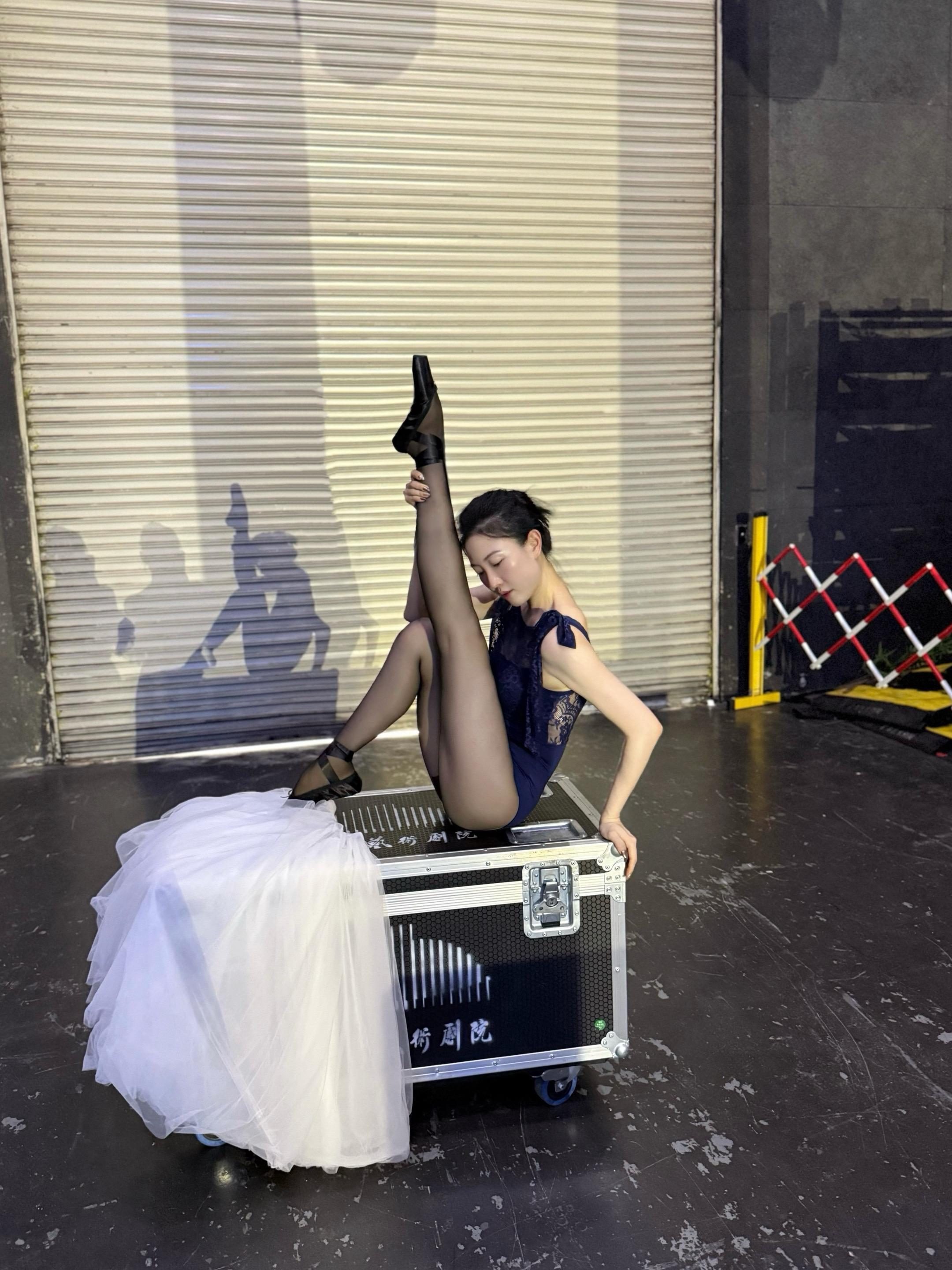 🄱🄰🄻🄻🄴🅃 🖤。