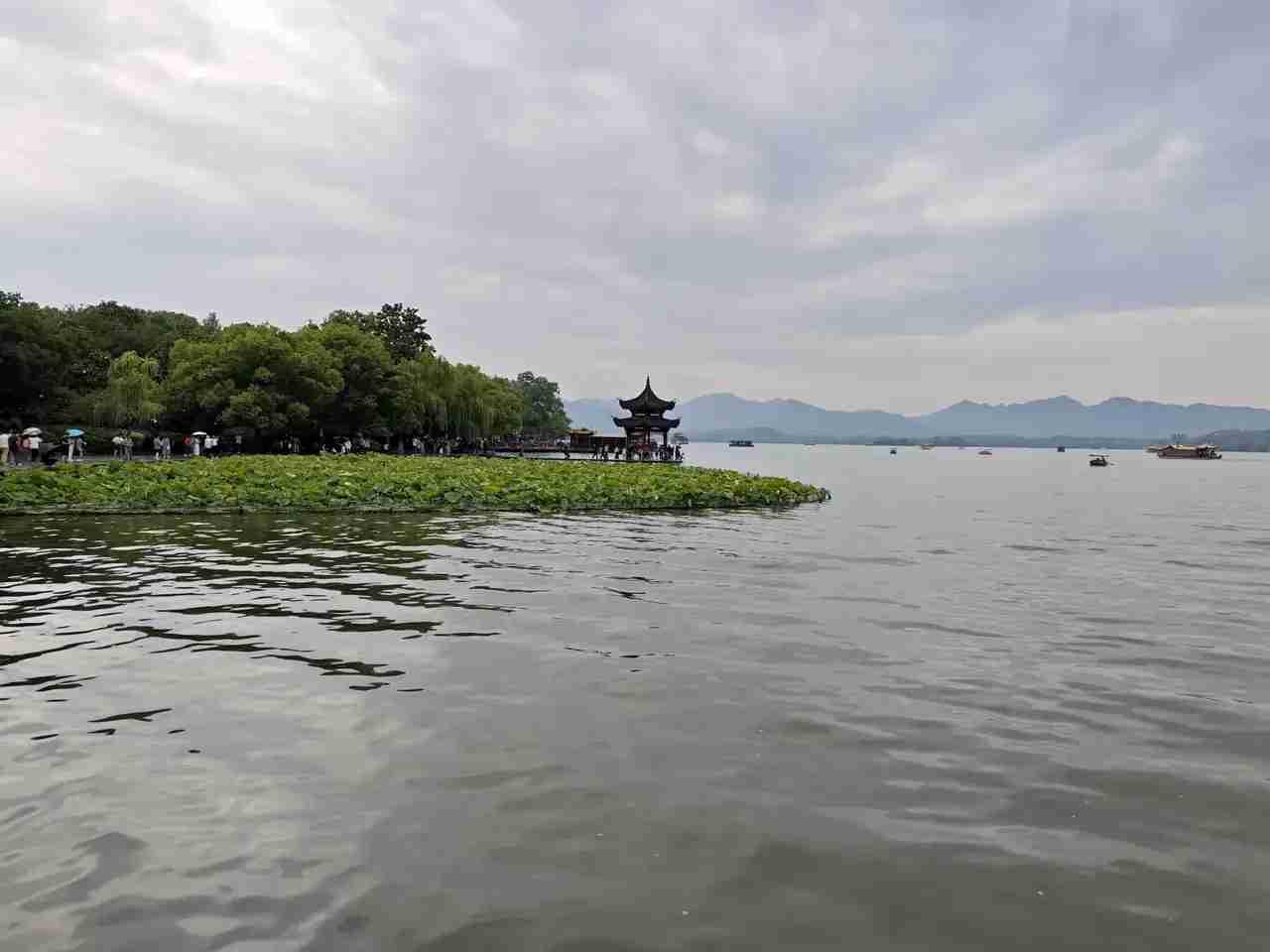 我的今日状态：😁轻松愉快
我这里的天气：☀️晴天

这汽车征文没完没了一个接着
