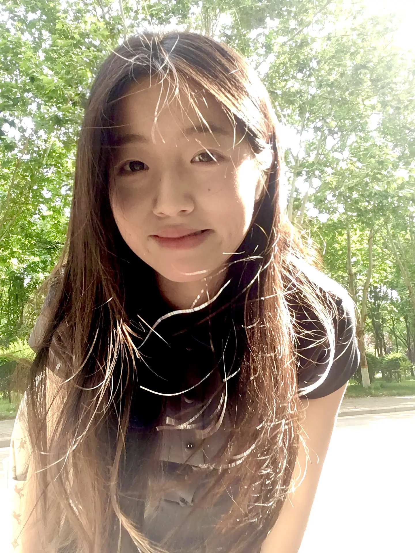 闻到太阳的味道 我知道是夏天快来了。