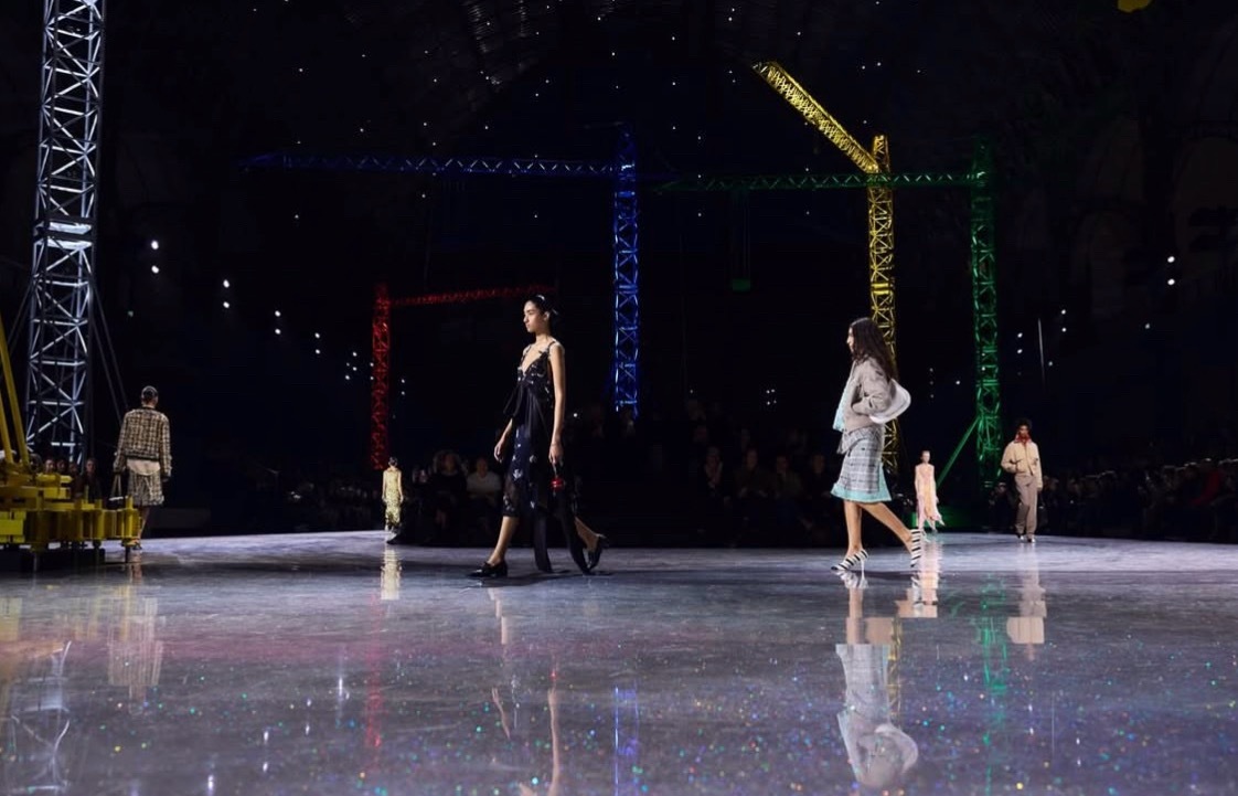 王一博ins更新网页链接香奈儿大秀相关，记得都去点点 王一博香奈儿品牌形象大使