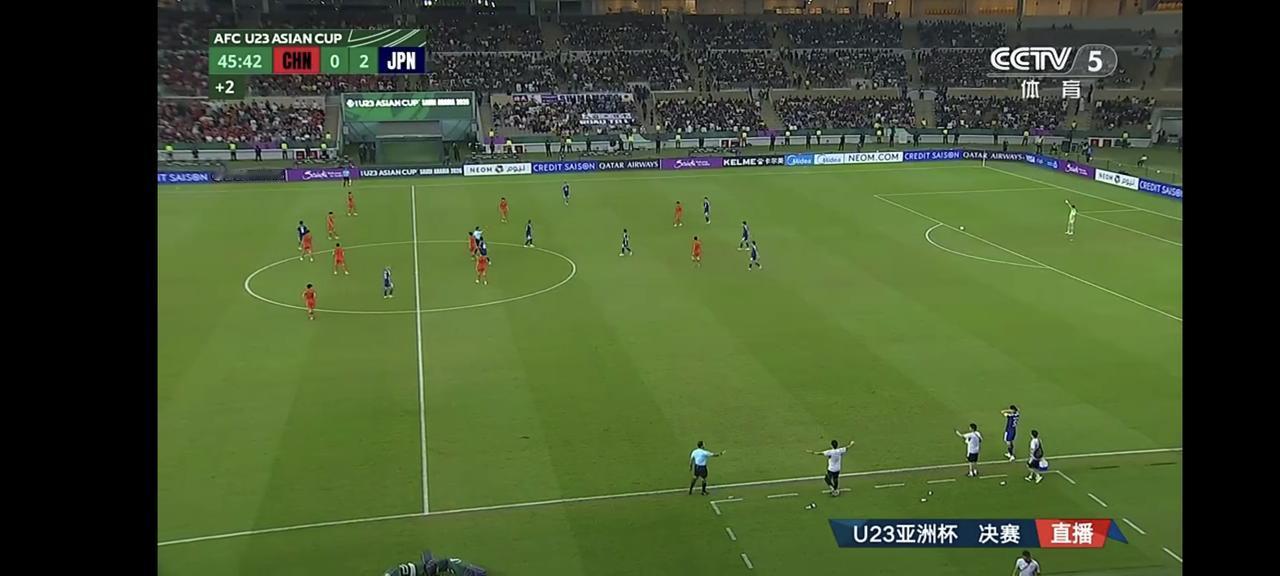 U23亚洲杯决赛：彭啸乌龙、王钰栋失误，中国队半场0-2落后日本队！
在今晚U2