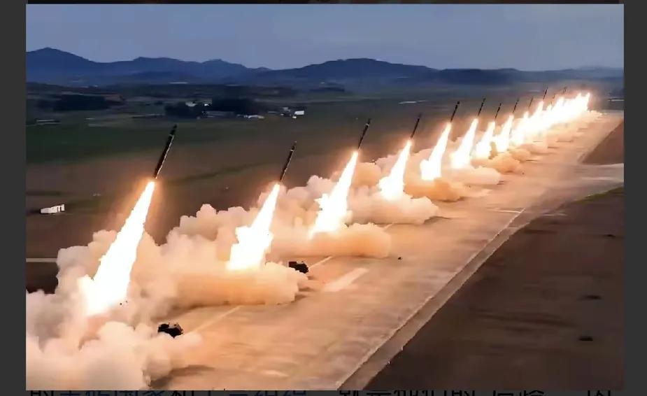 特朗普拿下委内瑞拉后飘了，挥着战争大棒要打伊朗，又是撤侨又是增兵，架势十足。
 