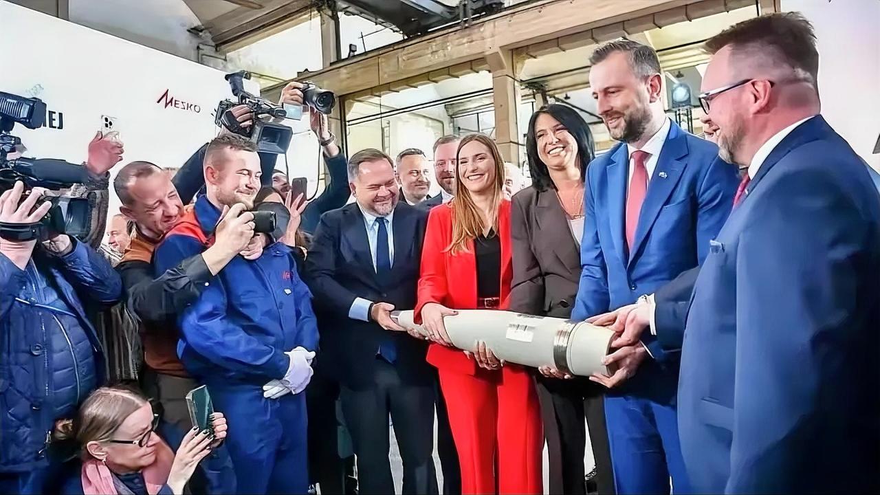 波兰梅斯科公司近日在卢布林省破土动工的155毫米炮弹厂，距离乌克兰边境仅百公里—