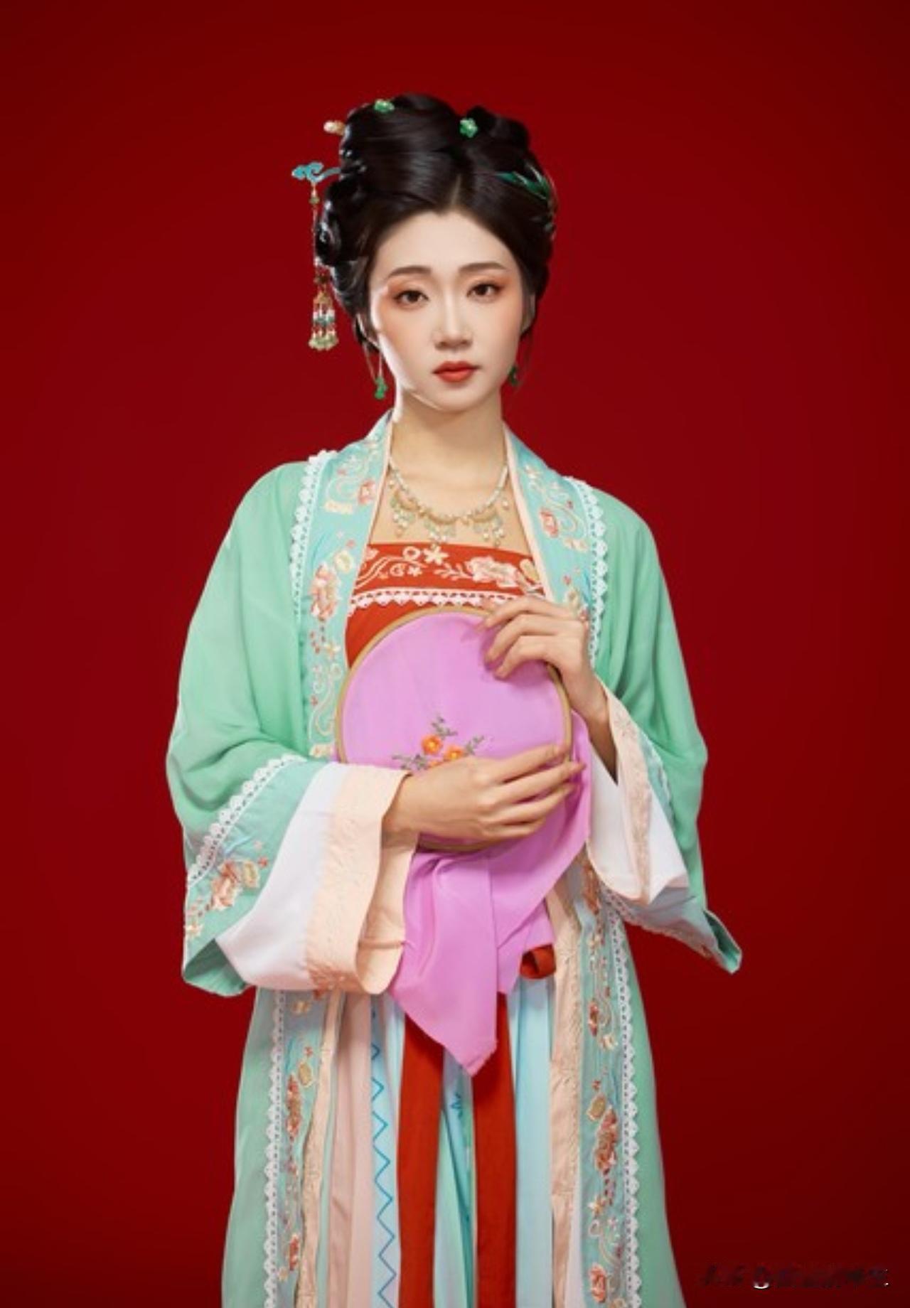 靖康之耻：
靖康女子·被明码标价抵债
 很多人不知道，靖康之耻最不堪的一幕，是北