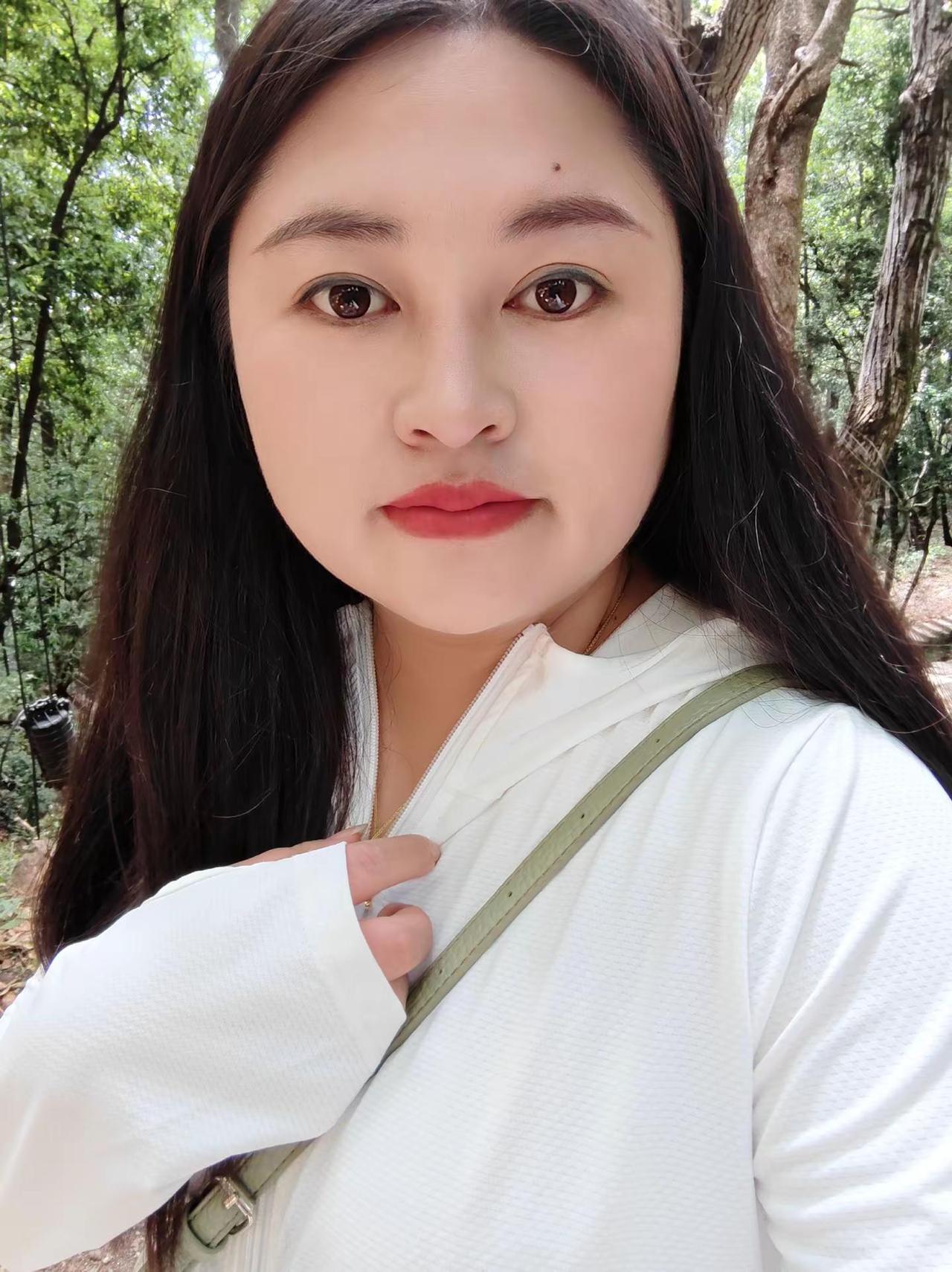 原来胖和胖也是有区别的😄，以前胖至少能直视，现在胖到辣眼睛😂