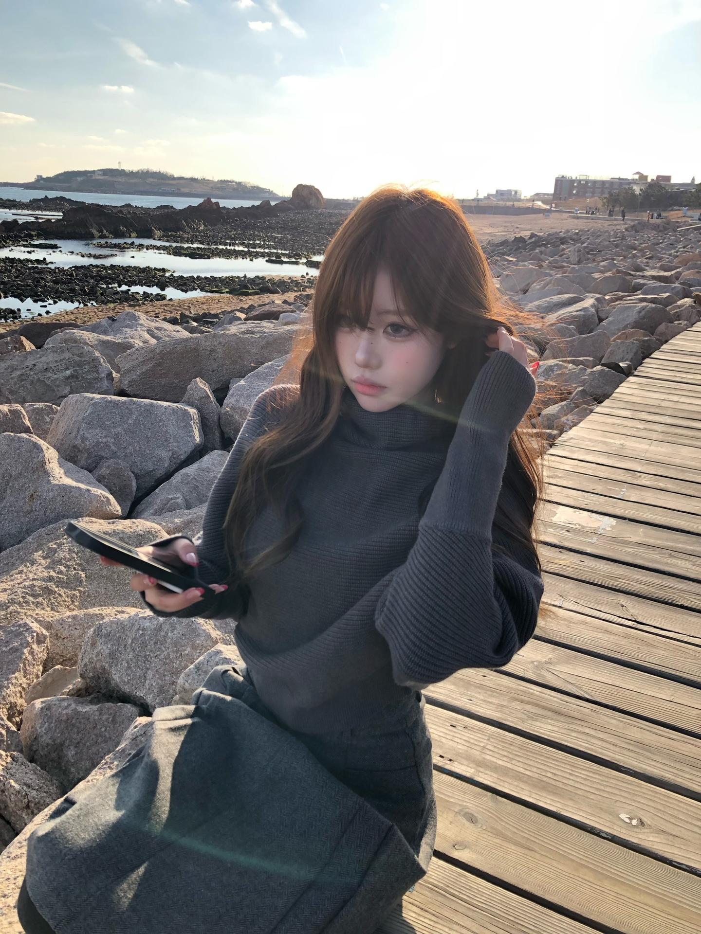 有些事情不必勉强 而我能做的就是慢慢放手 晚安