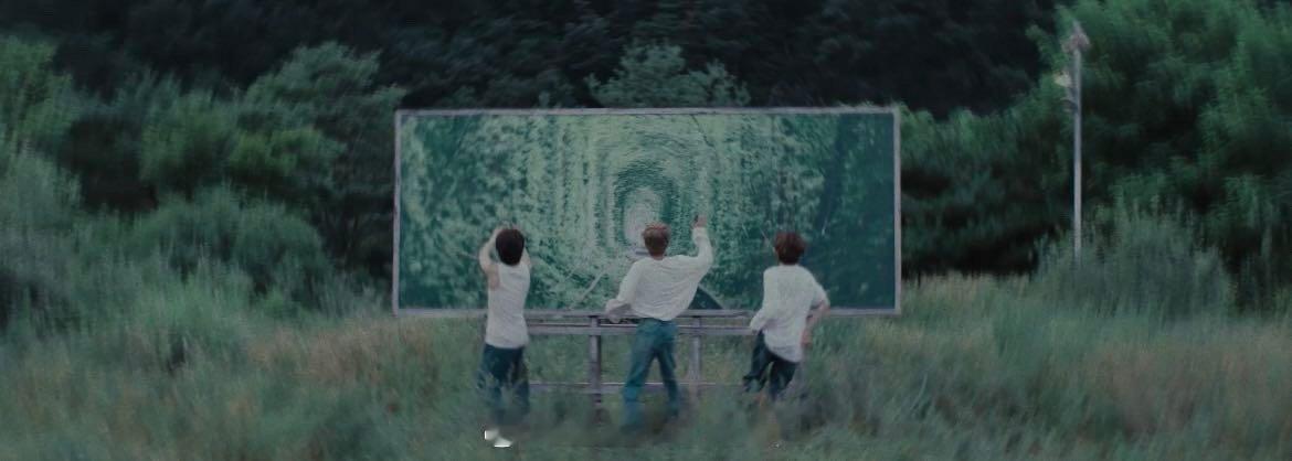 这集是我定制的暗黑幻想系爱豆 AM8IC完全超出了我的期待！暗黑幻想概念贯穿始终