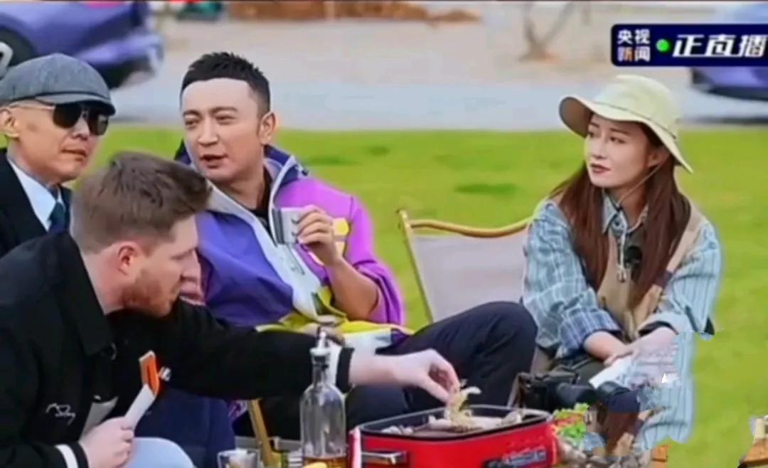 大冰老师上央视了！

这是不是充分说明了:

他的人格魅力有很多人喜欢，认可
